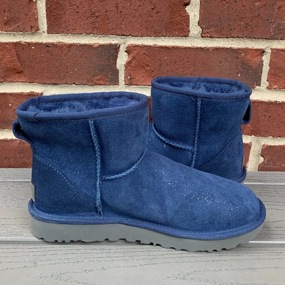 New UGG Classic Mini Boot with Silver - Picture 12 of 15